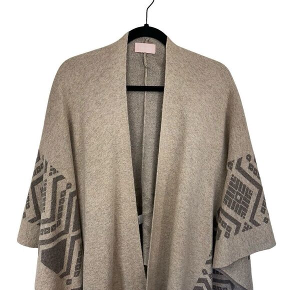 Farrow Tan Aztec Print Blanket Wrap Poncho, OS - Picture 3 of 10